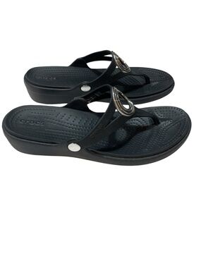 CROCS Black Platform Toe-Post Sandals with Circle Silver Ring Accent in size 9